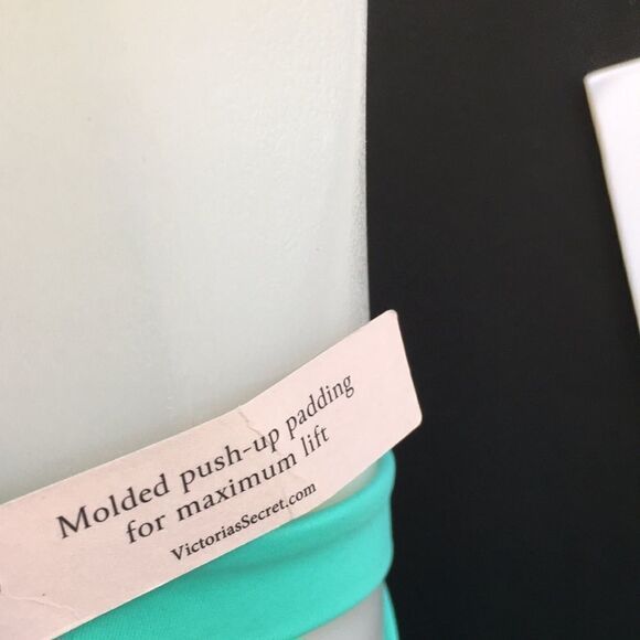 🔥🏖🆕Victoria Secret swimsuit The Hottie Halter - Picture 6 of 11